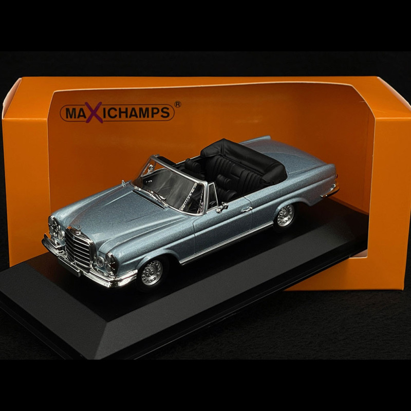 Mercedes Benz 280 SE 3.5 Cabriolet W111 1970 Metallic Blue 1/43
