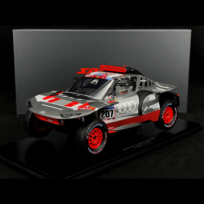 Spark 18S791 – Audi RS Q E-tron N°207 – Rallye Dakar 2023 C.Sainz – 1/18