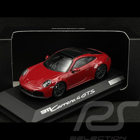 Porsche 911 Carrera 4 GTS...