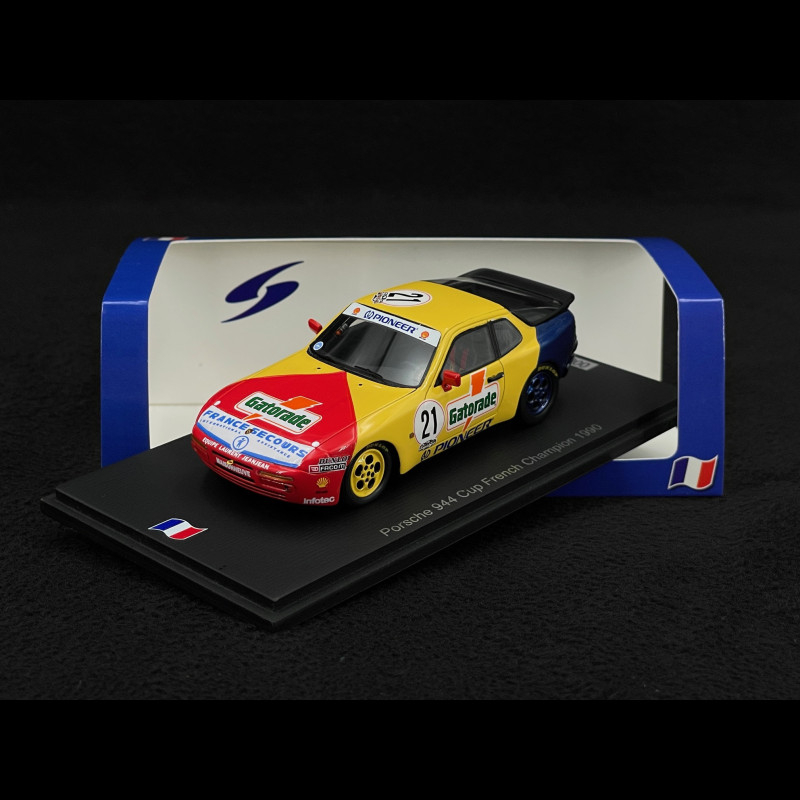 1990 Figurine Set Girls Le Mans 43AC023 Spark Model