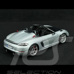 Porsche 718 Spyder RS 2023 Weissach Package Argent GT Métallique 1/18 Norev 187270