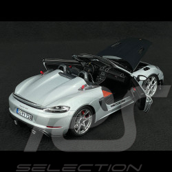 Porsche 718 Spyder RS 2023 Weissach Package Argent GT Métallique 1/18 Norev 187270