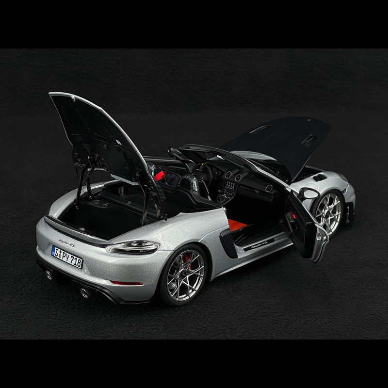 Porsche 718 Spyder RS 2023 Weissach Package Argent GT Métallique 1/18