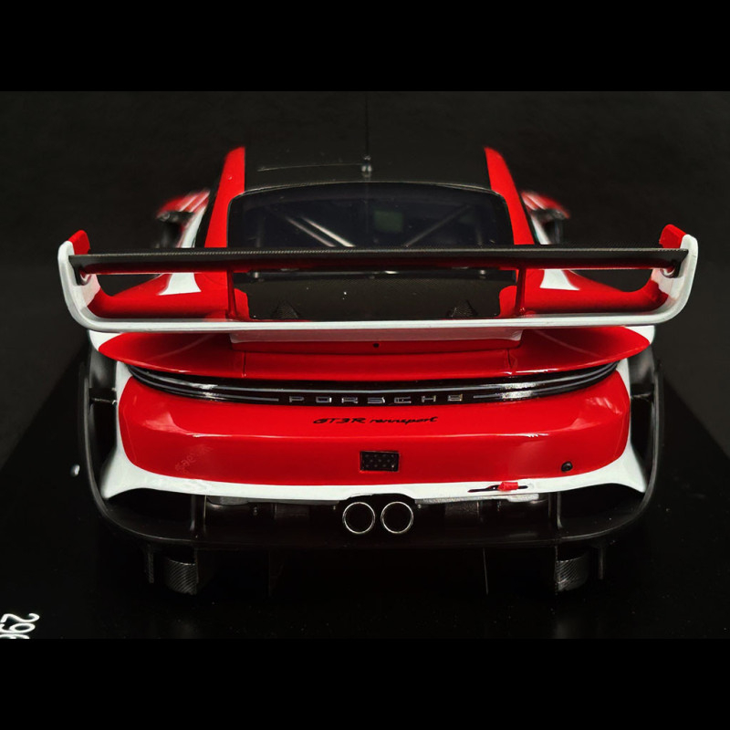 VIP Scale Porsche 911 GT3 Rennsport Flacht Design 1/18. 18051
