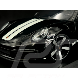Porsche 911 Sport Classic Type 992 2022 Black with white stripes 1/18 Minichamps 155062000