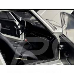 Porsche 911 Carrera RS 2.7 1973 Grand Prix Weiß Grüne Streifen 1/18 Autoart 78031