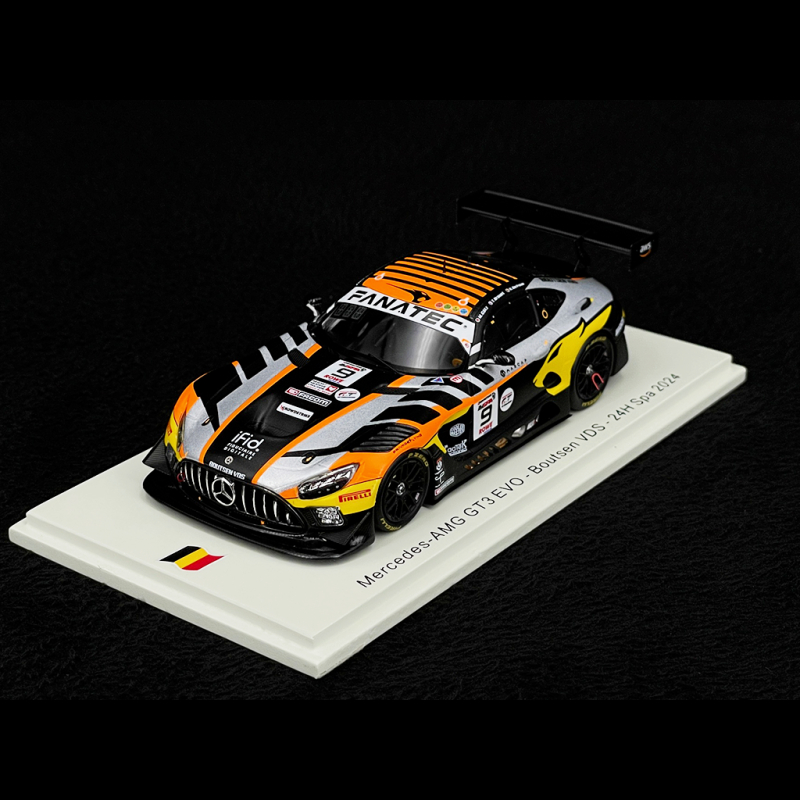 GMR evo gt3 amg 1/43 spark ミニカー no,130 No.130 EVO GT3 Mercedes