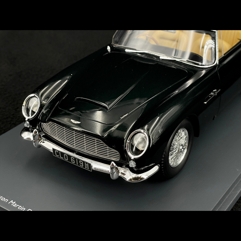 Aston Martin DB5 Convertible 1963 Grey 1/18 Schuco 450065400