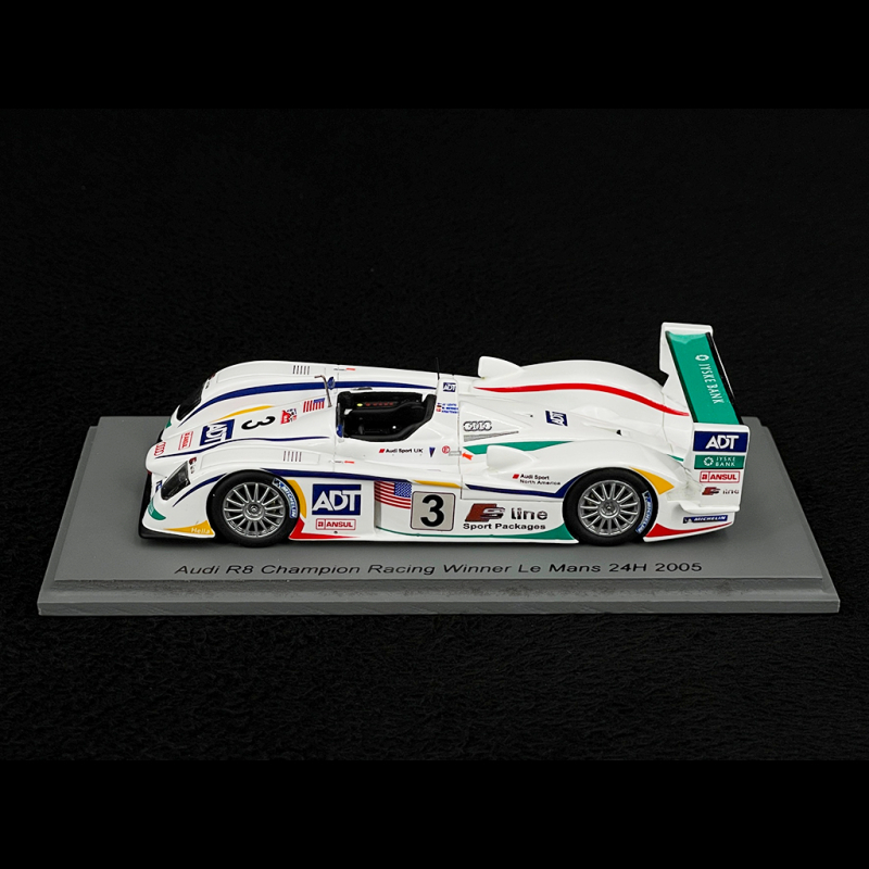 Audi R8 n°3 Winner 24H Le Mans 2005 1/43 Spark 43LM05