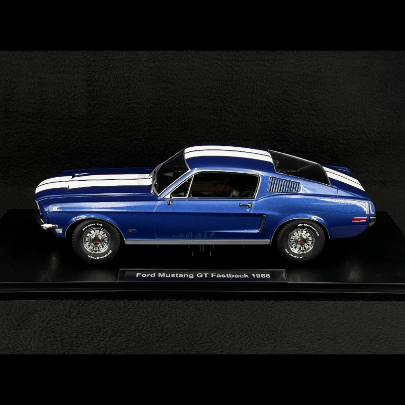 MINICHAMPS BMW 2800 Cs Bleu Métallique 1968 1/18 155028032
