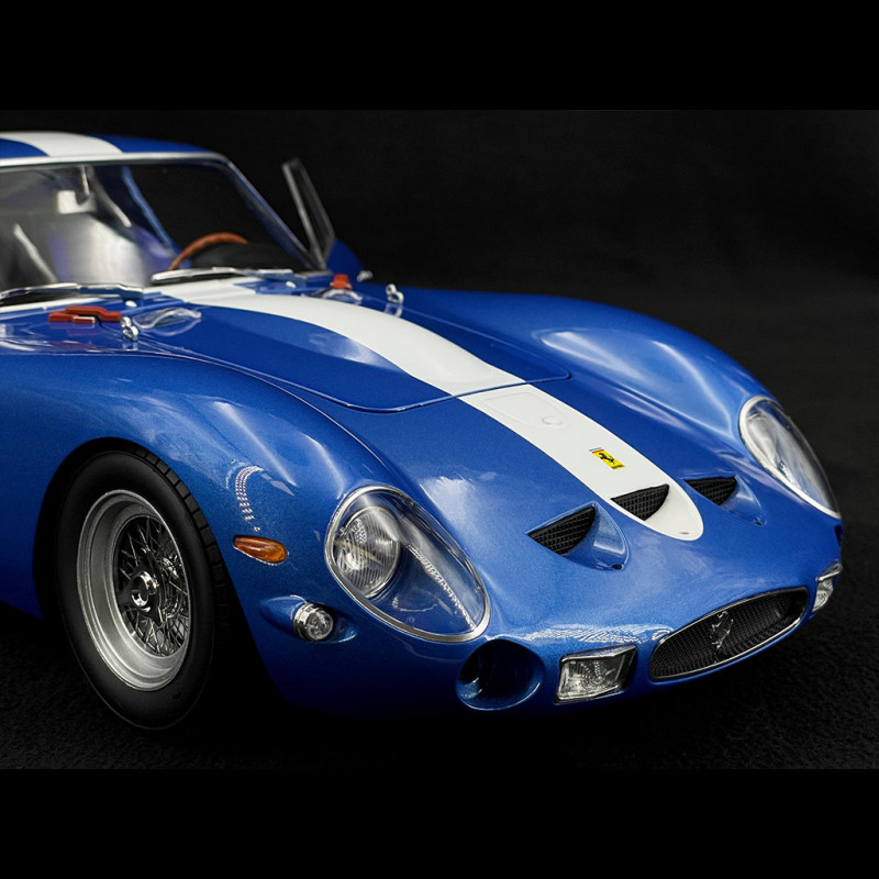 KK Scale KKDC120122 - Ferrar. 250 GTO Blue Metallic 1962 - echelle 1/12 - modèle de Voiture