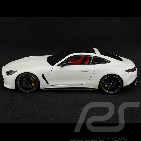 Mercedes-Benz AMG GT 63 4Matic - Blanc Opalite Magno - 1:18 NZG 1034/41