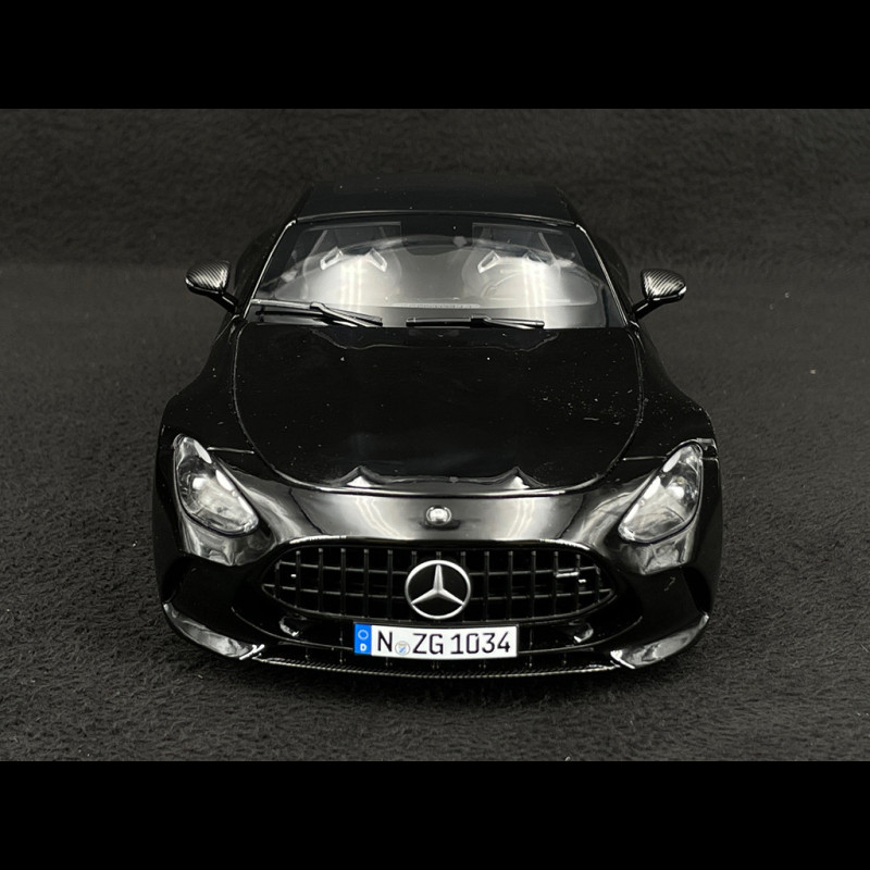 Mercedes-Benz AMG GT 63 4Matic - Obsidian Black - 1:18 NZG 1034/50