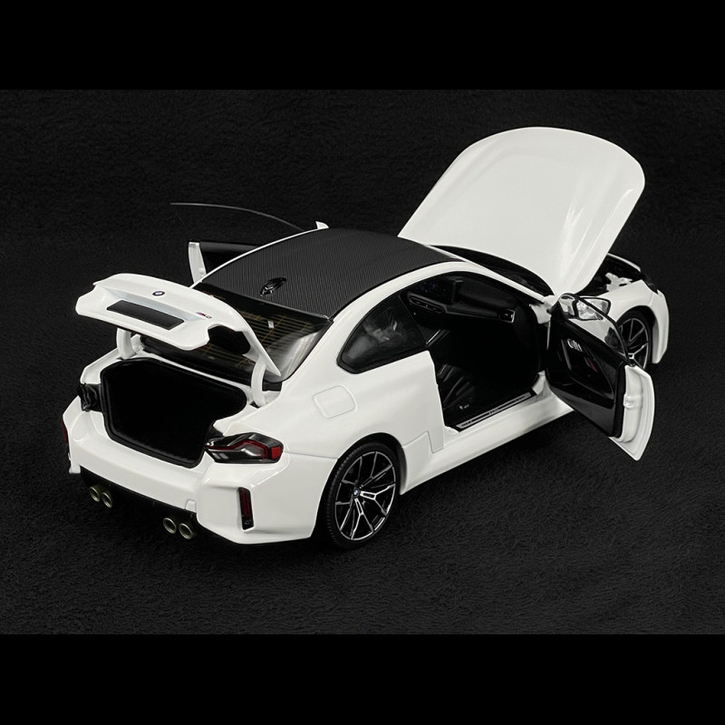 BMW M2 2023 White 1/18 Minichamps 110023122