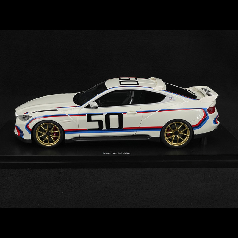 BMW M4 3.0 CSL G82 2023 Brilliant White 1:18 TopSpeed TS0495