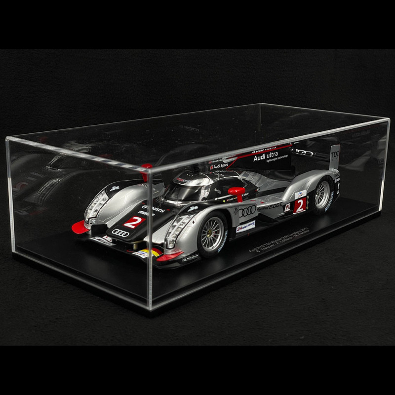 Audi R18 TDI n°2 Winner 24h Le Mans 2011 Lotterer Fässler Tréluyer 1/18  Spark 18LM11