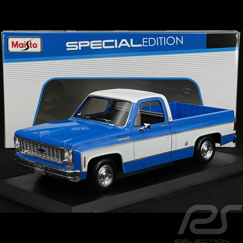 Chevrolet C-10 Pick Up Cheyenne Super 1974 Bleu/Blanc 1/18 Maisto 31467BU