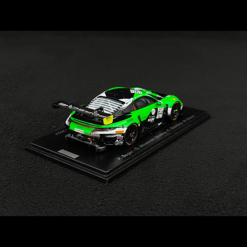 PORSCHE 911 992 Gt3 R 4.2l Team Dinamic Gt №54 24h Spa  2024  Philipp Sager - Guilherme Moura De Olivera   Christopher Zochling   Marvin Dienst Green Black