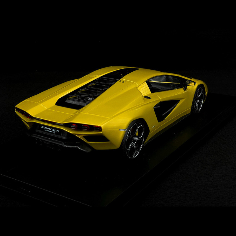 Modèle réduit Lamborghini Countach Lpi 800-4 New Giallo Orion 2023 1/18