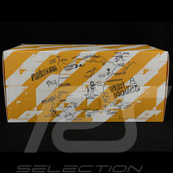 Porsche 911 Dakar Typ 992 Ahead Shadegreen Dirty Version 1/18 Spark WAP0211750S0DK