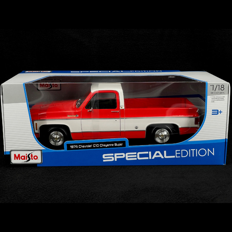 Miniature 1/18 Chevrolet C-10 Pick Up Cheyenne Super 1974 Bleue - MAISTO 18-31467 - Neuf