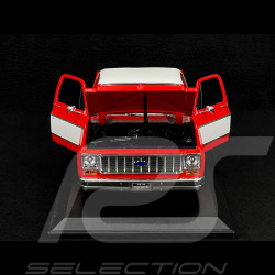 Chevrolet C-10 Pick-Up Cheyenne Super 1974 Red 1/18 Maisto 31467RD
