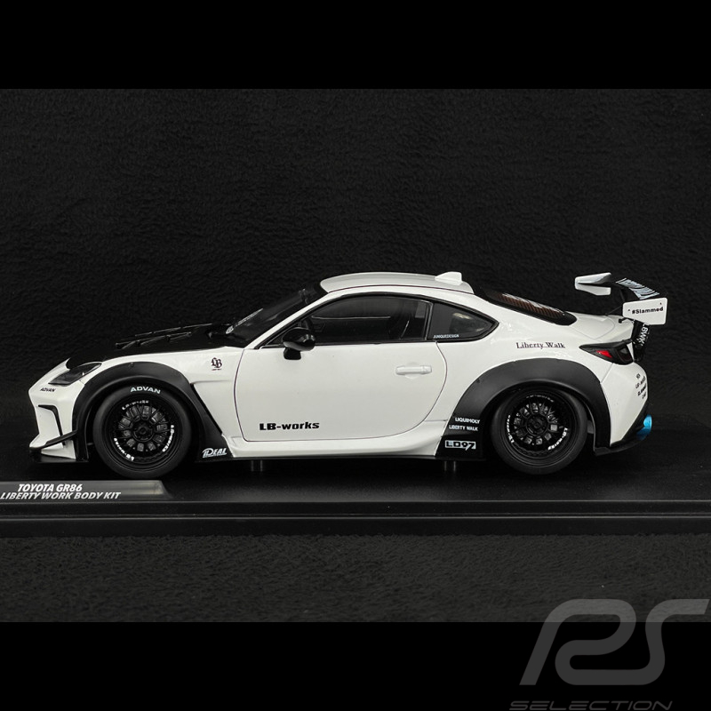 Toyota GR86 LBWK Body Kit 2024 Pearl White 1/18 Solido S1813602