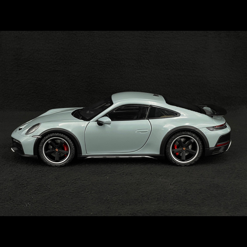 1/43 Custom Spark Porsche 911 992 Dakar Shade Green 1 43 2023