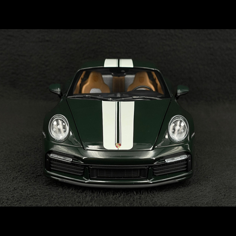 Modèle Réduit 1:18 Minichamps Porsche 911 Sport Classic Gris Métallisé 2022 – Neuf Et Précis