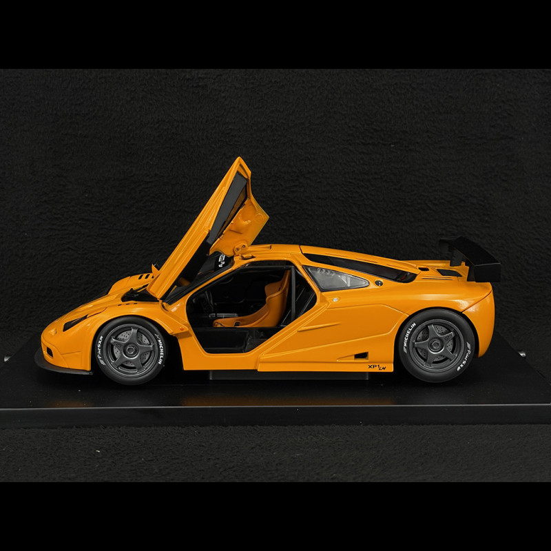 mclaren-f1-gtr-lm-1995-orange-
