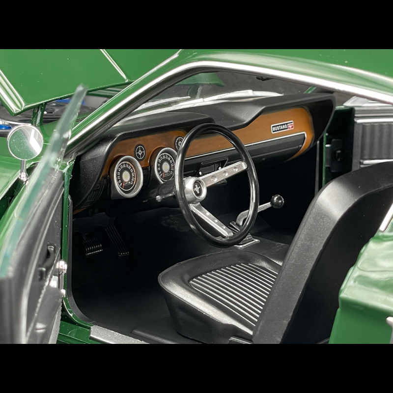 Ford Mustang GT Fastback 1968 - Highland Green - Modèle KK Scale 1/18 - Steve McQueen Bullitt