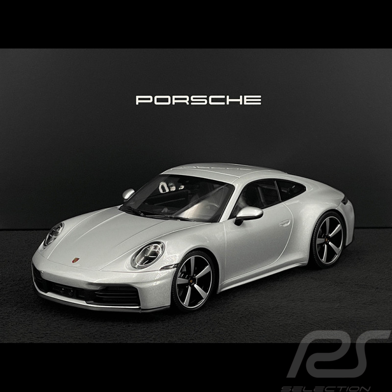 Porsche 911 Carrera Coupe Type 992.2 2024 Argent GT Métallique 1/18 Minichamps WAP0210270SCPE