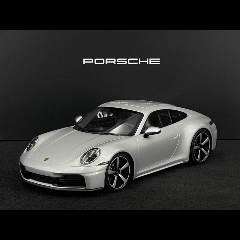 Porsche 911 Turbo 50 Ans (992) GT Argent Métallique - Minichamps 1:43 - Neuf
