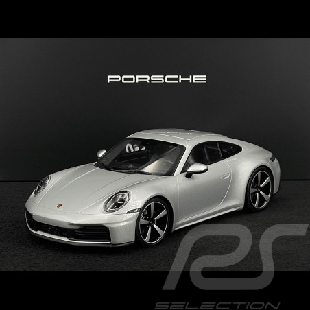 Porsche 911 Carrera Coupe...
