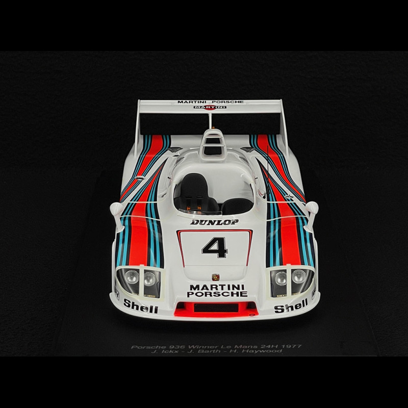 Porsche 936 /77 Spyder Winner Le Mans 1977 n° 4 Martini 1/18 Spark