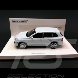 Porsche Cayenne turbo 2007 blanc 1/43 Minichamps 436066270