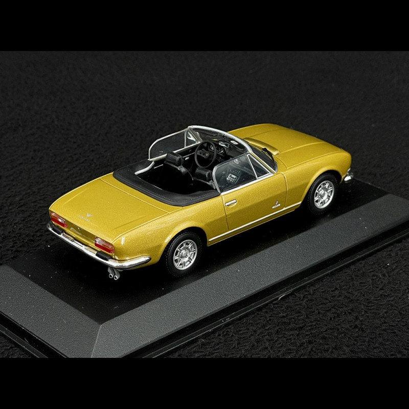 Peugeot 504 Cabriolet 1983 Rosso Metallizzato 1/18 Cult Models CML192-1 - Modellino In Resina