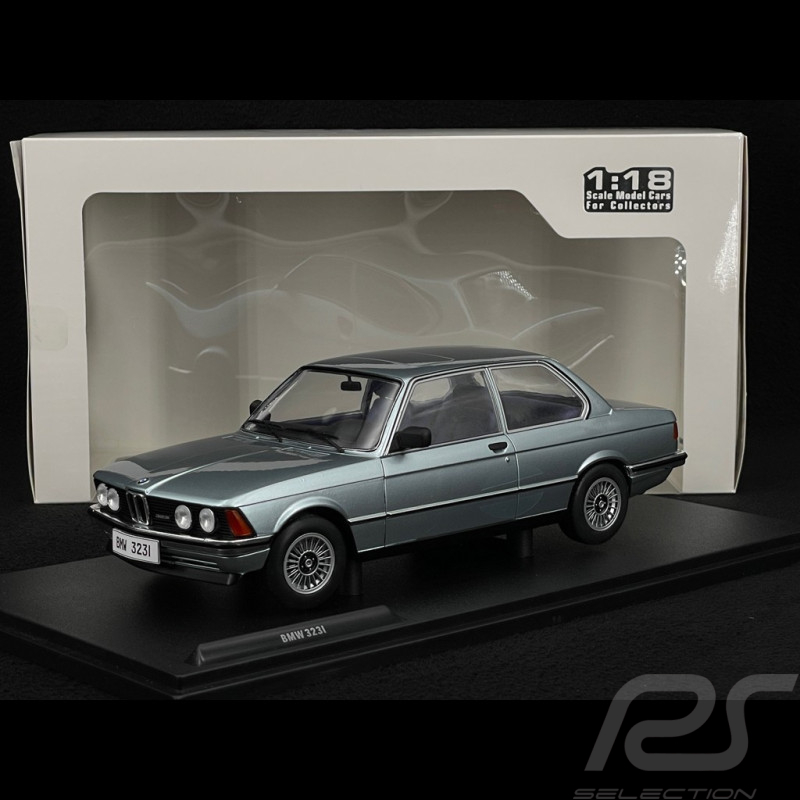 BMW 323i E21 1980 Saphir Blau 1/18 Solido S1812801