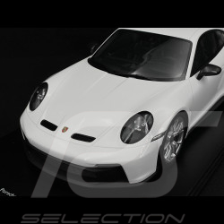 Porsche 911 GT3 Typ 992 2021 Carraraweiß 1/12 Schuco 450047400