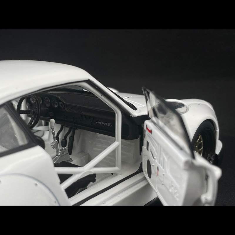 1/18 ポルシェ 911 (993) RWB Rauh-Welt ホワイト PORSCHE 911