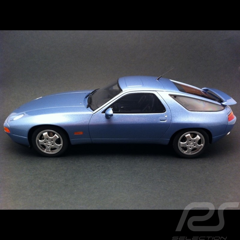 Porsche 928 GTS bleu 1/18 GT Spirit GT006CS