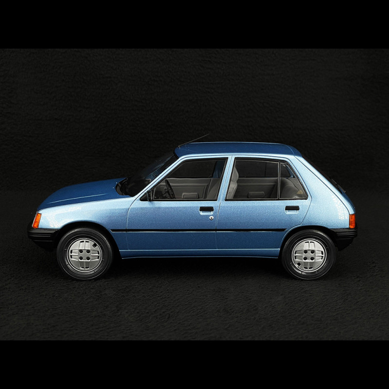 Peugeot 205 1984 Light Blue 1/18 MCG MCG18491