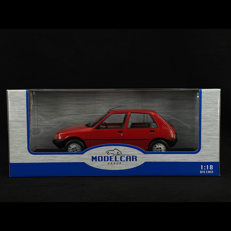 Voiture miniature Audi Cabriolet, rot, 1991 MCG 1:18 Metallmodell, Türen und Hauben nicht zu öffnen sur