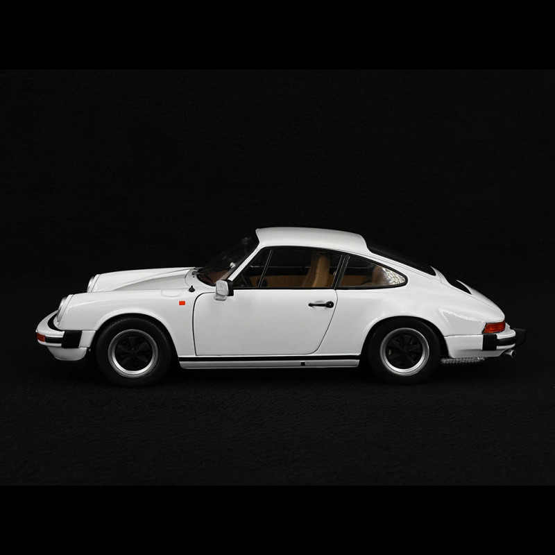 Miniature Porsche 911 (930) 3.0 SC Blanche 1974 - Solido 1/18 - Modèle Neuf Boîte