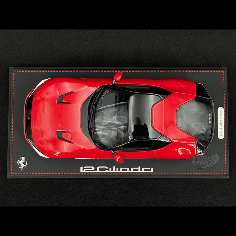 ferrari-12cilindri-coupe-2024-