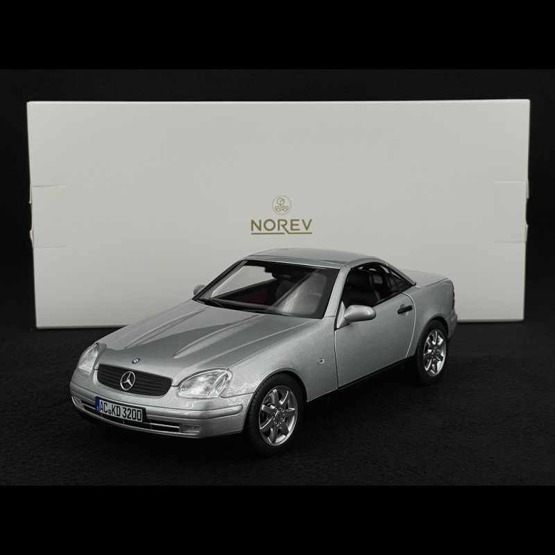 Mercedes-Benz SLK 1996 Silver 1/18 Norev 183020