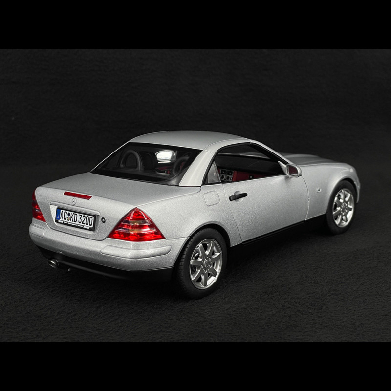 Mercedes-Benz SLK 1996 Silver 1/18 Norev 183020