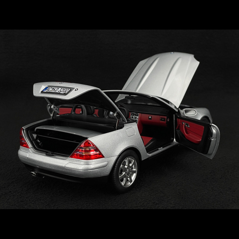 2004 Mercedes-Benz SLK230 Convertible at Indy 2022 as J118 - Auctions