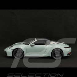 Porsche 911 Targa 4 GTS Hybride Type 992.2 2025 Vert Ombre 1/18 Maisto M31470