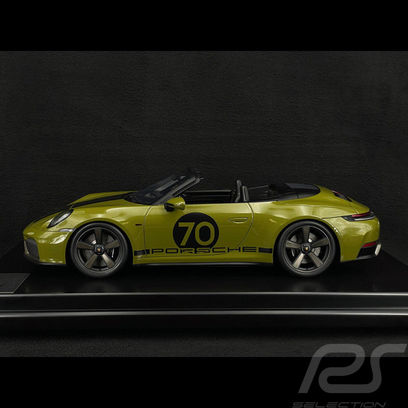 Porsche 911 Spirit 70 Type 992 Cabriolet 2025 Olive Neo 1/12 Spark WAP0230500SGTS